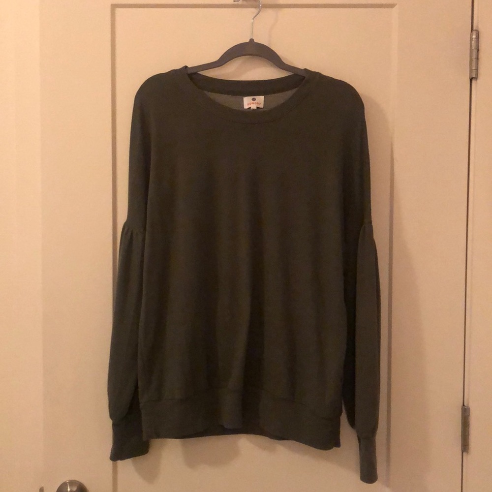 Sundry Green ballon sleeve top